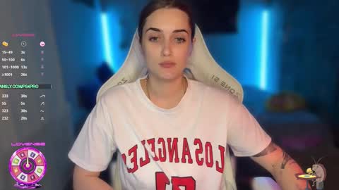 Queen of Pain online show from December 2025 12:05:01 AM