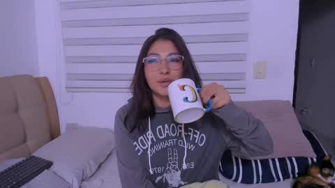 Mara online show from December 2025 05:23:01 AM