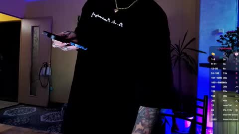 LUCY -----    online show from October 2025 01:23:02 PM