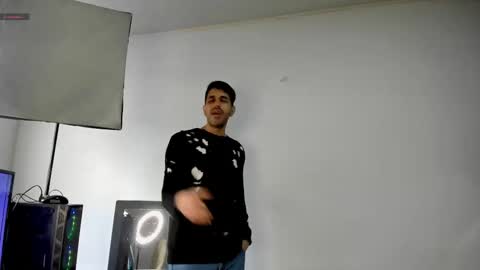 Snapshot of puch16 chatting on December 2024 03:02:01 PM Diego online show from December 2024 03:02:01 PM