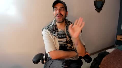 Snapshot of puch16 chatting on February 2026 03:49:02 PM Diego online show from February 2026 03:49:02 PM