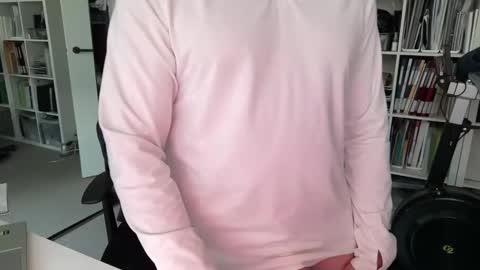 Snapshot of puffiest chatting on October 2025 07:37:01 PM puffiest online show from October 2025 07:37:01 PM