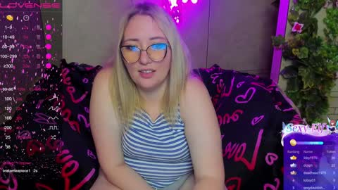 puffybun online show from December 2024 03:31:02 AM