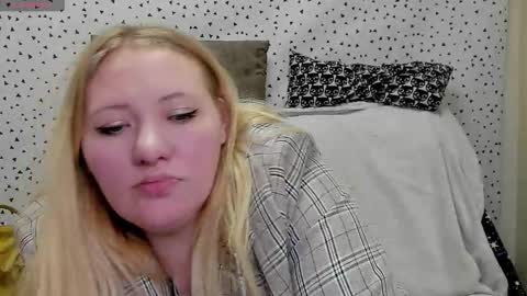 puffybun online show from March 2026 05:02:01 AM