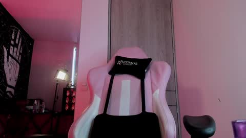 Snapshot of punkyfoxx chatting on January 2025 05:15:01 PM punkyfoxx online show from January 2025 05:15:01 PM