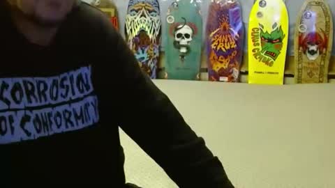 Snapshot of punkypapi chatting on October 2025 12:19:01 AM Jojo online show from October 2025 12:19:01 AM