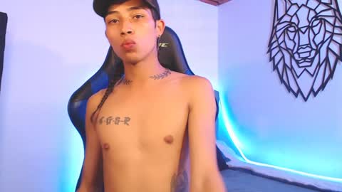 Snapshot of pupi_wolf chatting on December 2024 08:51:02 PM Cris online show from December 2024 08:51:02 PM