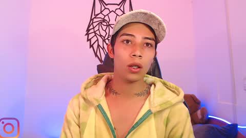 Snapshot of pupi_wolf chatting on January 2025 09:49:02 AM Cris online show from January 2025 09:49:02 AM