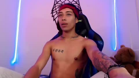 Snapshot of pupi_wolf chatting on February 2025 02:59:02 PM Cris online show from February 2025 02:59:02 PM