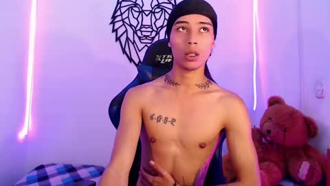 Snapshot of pupi_wolf chatting on February 2025 05:53:02 PM Cris online show from February 2025 05:53:02 PM