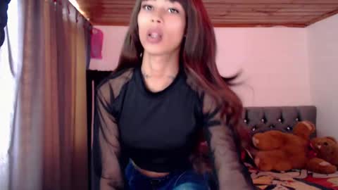 Cris online show from October 2025 03:25:02 PM