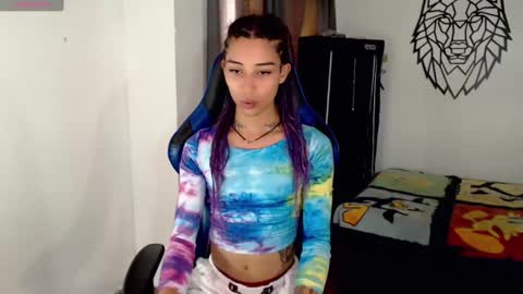 Cris online show from November 2025 05:44:01 PM