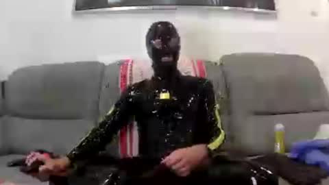 Snapshot of puppy_tomik chatting on June 2026 07:02:02 PM puppy tomik online show from June 2026 07:02:02 PM