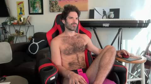 Pup Scritch online show from May 2026 03:52:02 PM