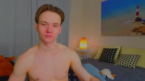 Snapshot of pupsenish chatting on January 2025 12:52:02 AM Jesse online show from January 2025 12:52:02 AM