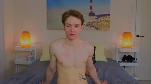 Snapshot of pupsenish chatting on February 2025 06:40:01 AM Jesse online show from February 2025 06:40:01 AM