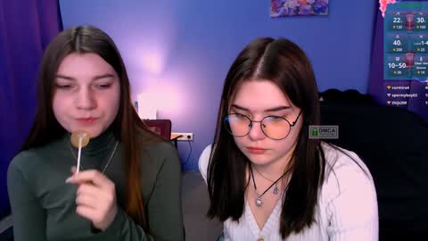 Snapshot of pure_radiance chatting on December 2024 01:00:02 PM Ask me3 online show from December 2024 01:00:02 PM