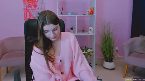 Snapshot of pure_radiance chatting on December 2024 10:48:01 AM Ask me3 online show from December 2024 10:48:01 AM
