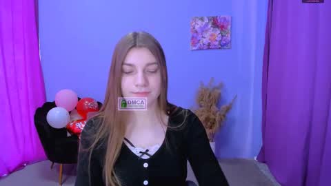 Snapshot of pure_radiance chatting on February 2025 09:39:02 AM Ask me3 online show from February 2025 09:39:02 AM