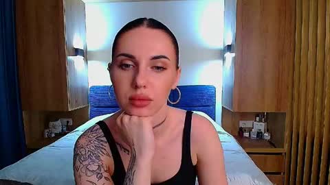Julia online show from June 2026 04:57:02 PM