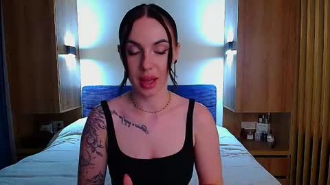Julia online show from June 2026 04:05:01 PM