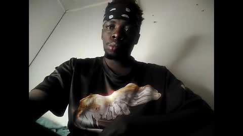 Snapshot of pureblack_ chatting on October 2025 10:03:01 AM Pureblack online show from October 2025 10:03:01 AM