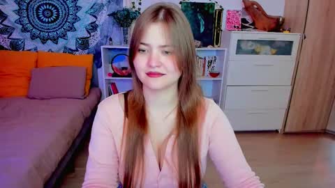 Miss Hanna online show from December 2025 02:58:02 PM