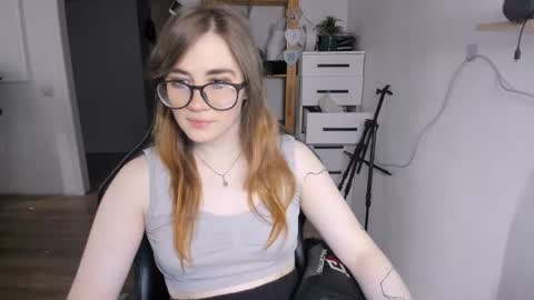 I am Mila online show from September 2025 07:19:01 AM