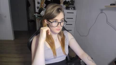 I am Mila online show from September 2025 10:07:01 AM