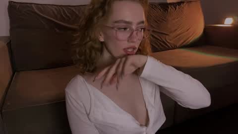 Snapshot of purity_ring chatting on February 2025 02:04:02 AM Marie online show from February 2025 02:04:02 AM