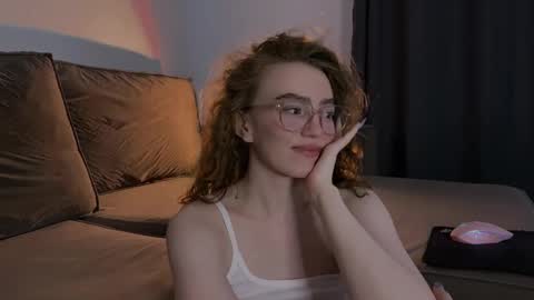 Snapshot of purity_ring chatting on March 2025 11:29:01 AM Marie online show from March 2025 11:29:01 AM
