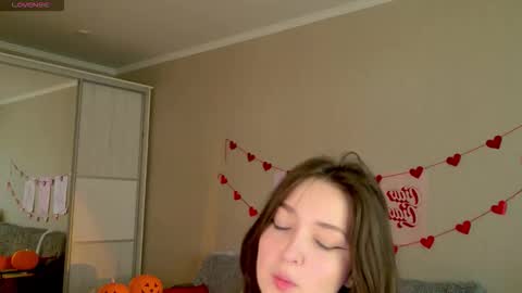 Bella online show from November 2025 05:40:02 AM