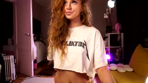 Snapshot of purple_baby chatting on June 2026 08:25:02 PM Sasha wait you here 6 of November. will celebrate my B- day online show from June 2026 08:25:02 PM
