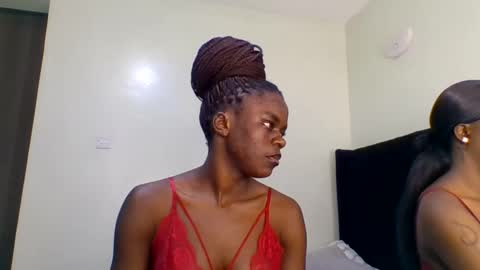 purple_honey1 online show from April 2026 06:58:01 PM