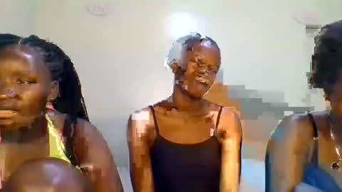 Snapshot of purple_honey2 chatting on June 2026 06:06:02 PM Honey online show from June 2026 06:06:02 PM