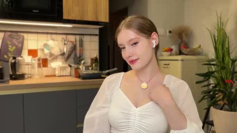 Aileen online show from September 2025 07:18:02 PM