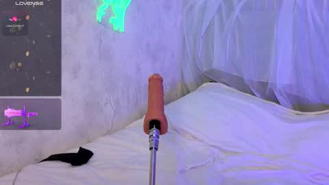 Snapshot of pussy_asmr chatting on October 2025 04:48:01 PM Monica online show from October 2025 04:48:01 PM