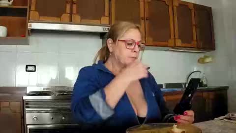 Snapshot of pussy_boom4u chatting on January 2025 01:19:01 PM Mary online show from January 2025 01:19:01 PM