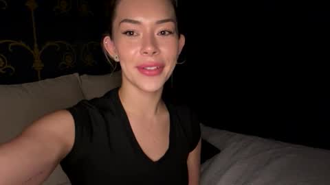 pussycandy4u online show from November 2025 02:06:02 PM