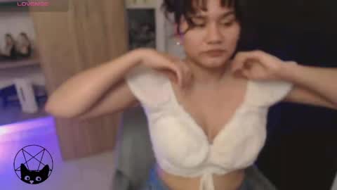 Mari online show from April 2026 01:58:02 AM