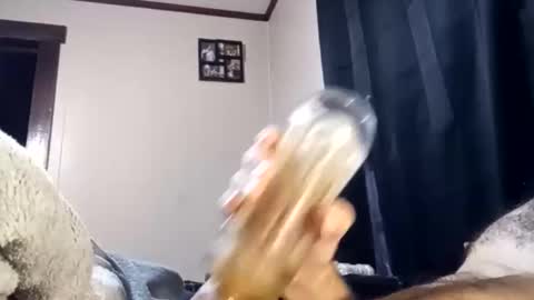 Snapshot of pussyluver420kik909587 chatting on November 2025 05:36:02 PM Pussyluver420 online show from November 2025 05:36:02 PM