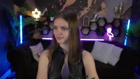 Ellie online show from September 2025 07:45:02 AM