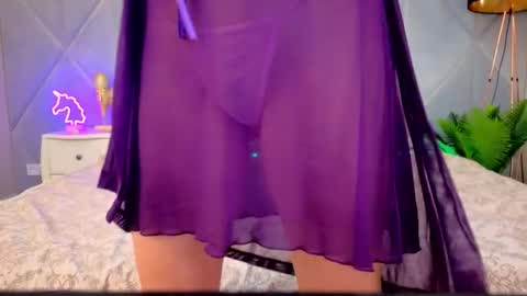 Ellie online show from October 2025 07:20:02 AM