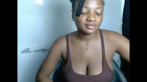 Snapshot of pussyxwetx chatting on June 2026 09:39:01 PM pussyxwetx online show from June 2026 09:39:01 PM