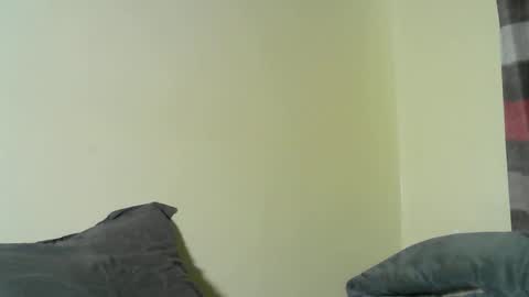 Snapshot of qastrol chatting on November 2025 12:05:02 PM streamsinners online show from November 2025 12:05:02 PM