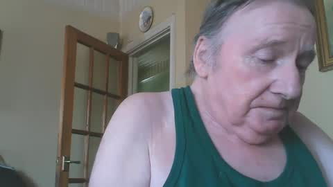 Snapshot of quathead chatting on July 2026 01:28:01 PM quathead online show from July 2026 01:28:01 PM