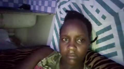 queen014 online show from December 2025 02:39:01 AM