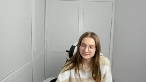 Amelie online show from March 2026 01:55:01 PM