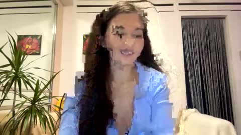 Viktoria online show from February 2025 07:00:01 PM