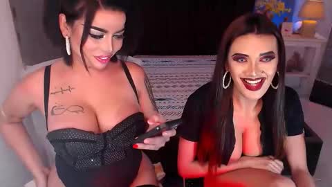 Snapshot of queen_destroyerx chatting on December 2024 01:14:01 AM MAGDA online show from December 2024 01:14:01 AM